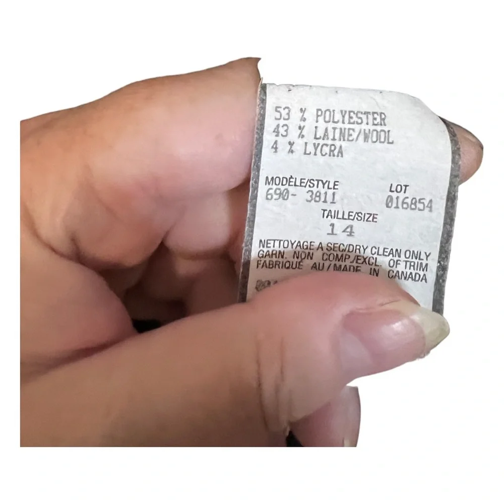 A Black Louben Blazer in size 14 - Picture 3 of 5